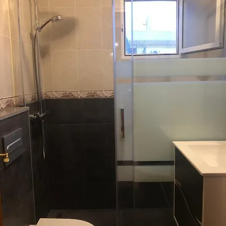 Saint Park Upstairs Apartment *